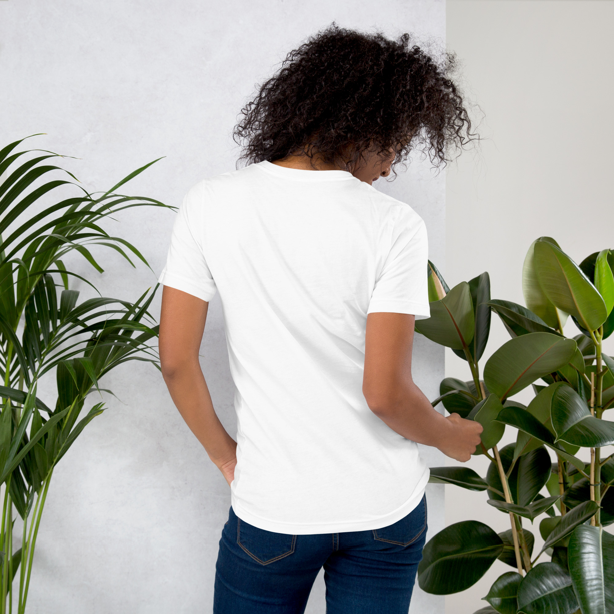 Camiseta de manga corta unisex con logo de Imperio Angèle estampado. - Imagen 26